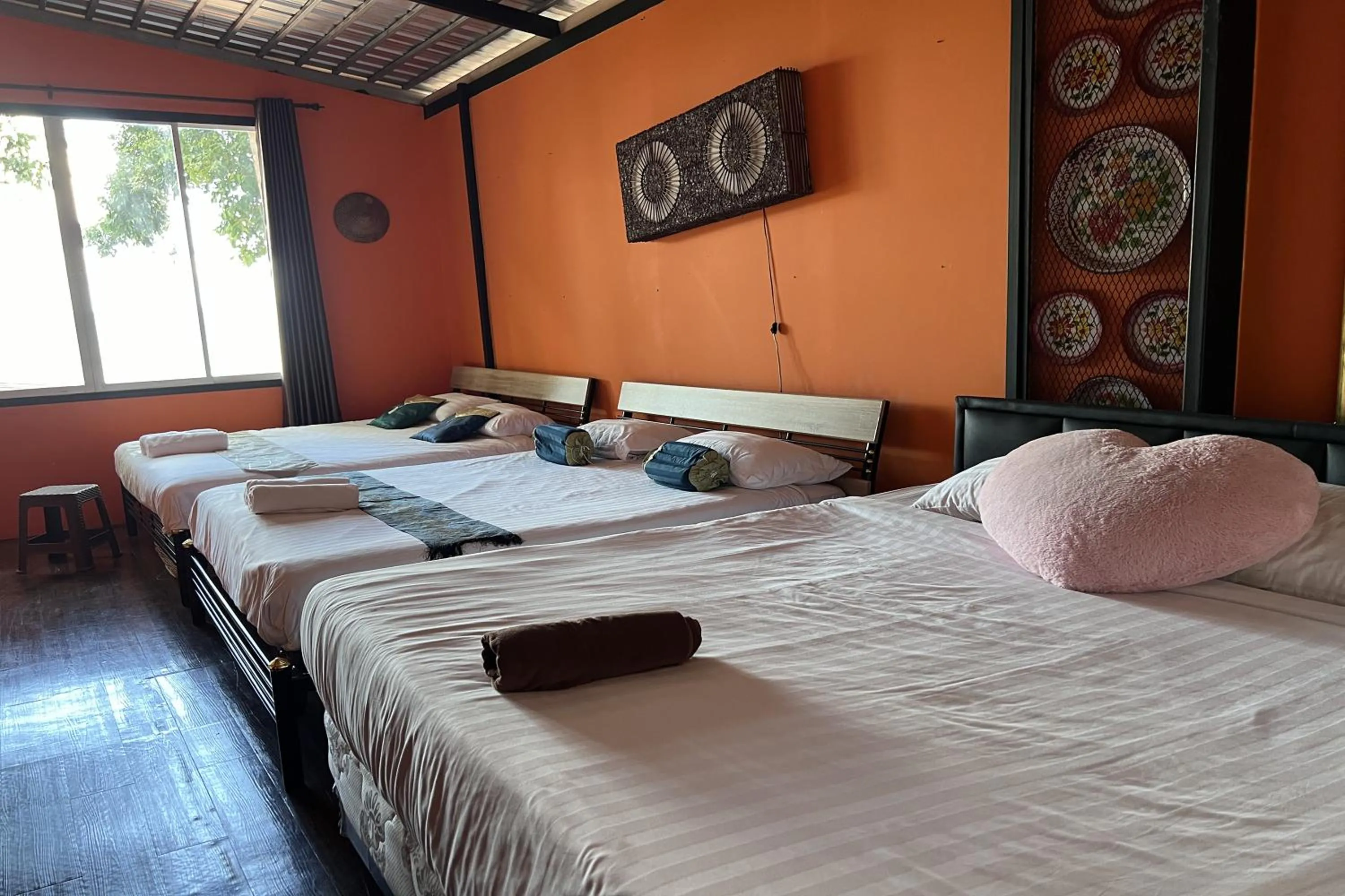 Family Room in Kuan Khan Lao The Nine Bistro ควนคานหลาว เดอะไนท์ บิสโทร