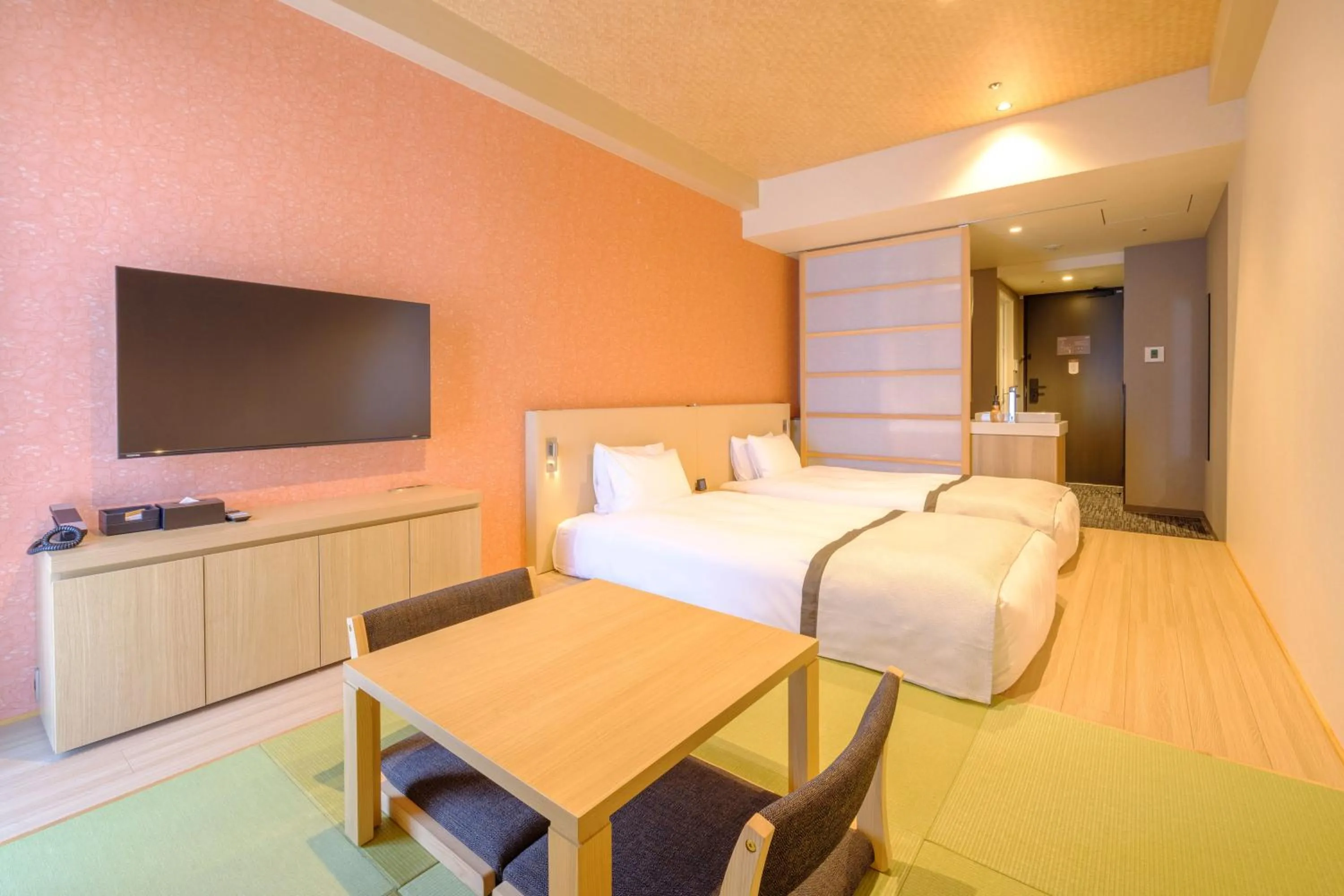 Superior Twin Room in Tosei Hotel Cocone Tsukiji Ginza Premier