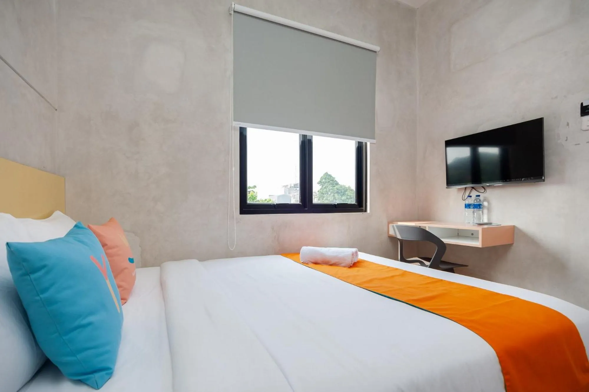 Deluxe Room in Sans Pasar Lama Tangerang