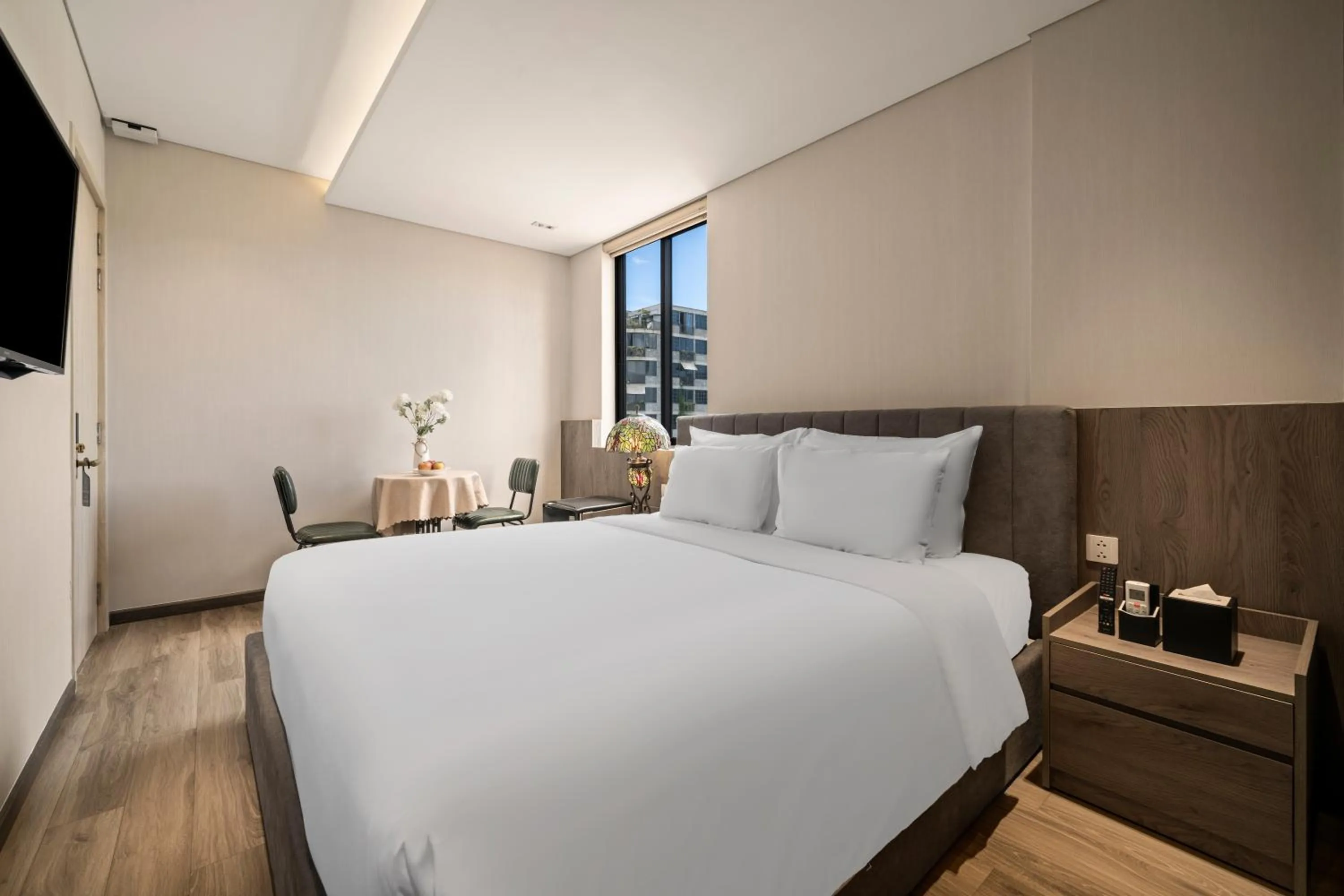 Superior King Room in Tashi Ocean Garden & Apartment Da Nang - My Khe Beach