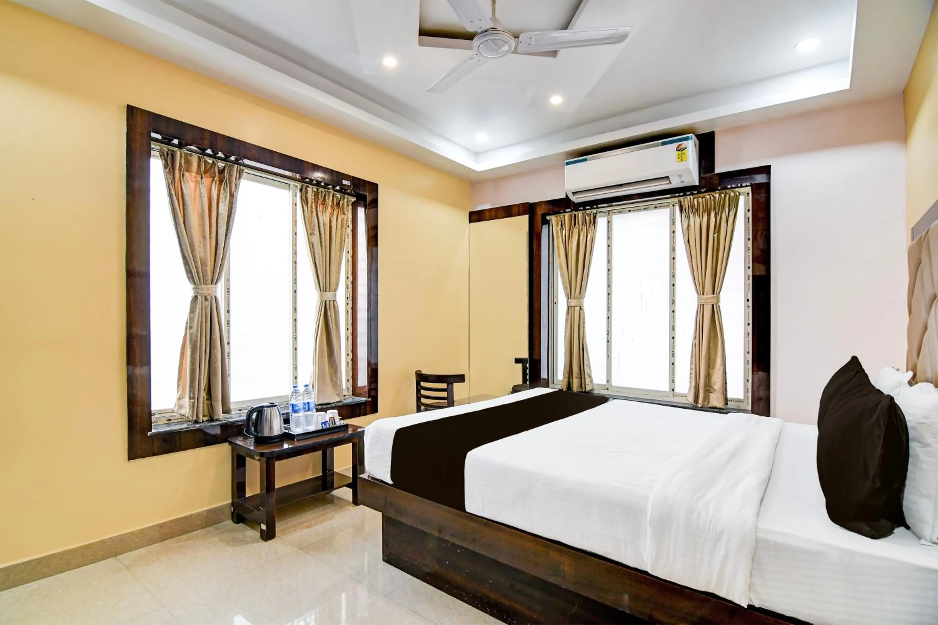 Collection O New Town DD Block