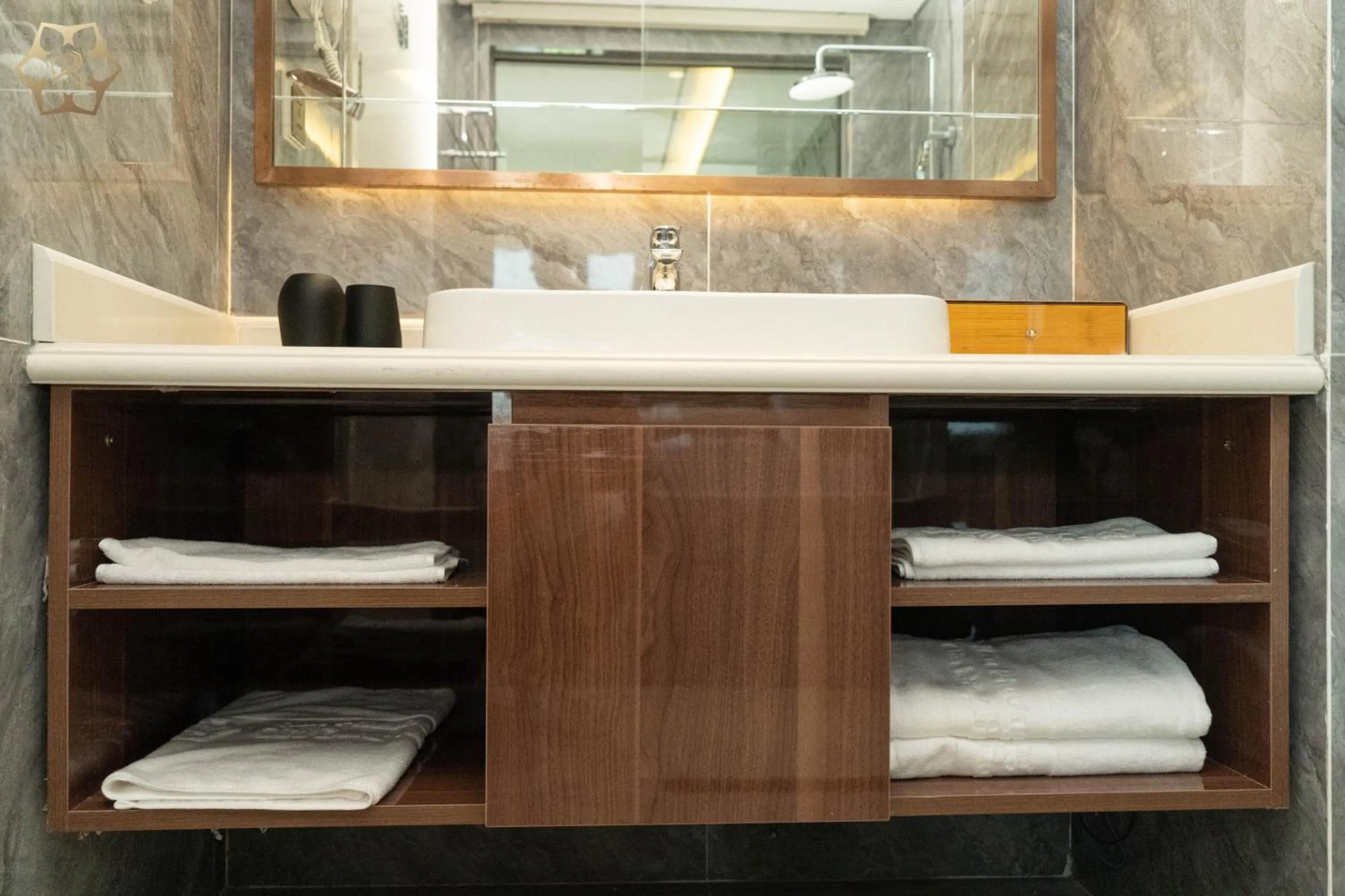 King Suite in Cửa Đông Luxury Hotel