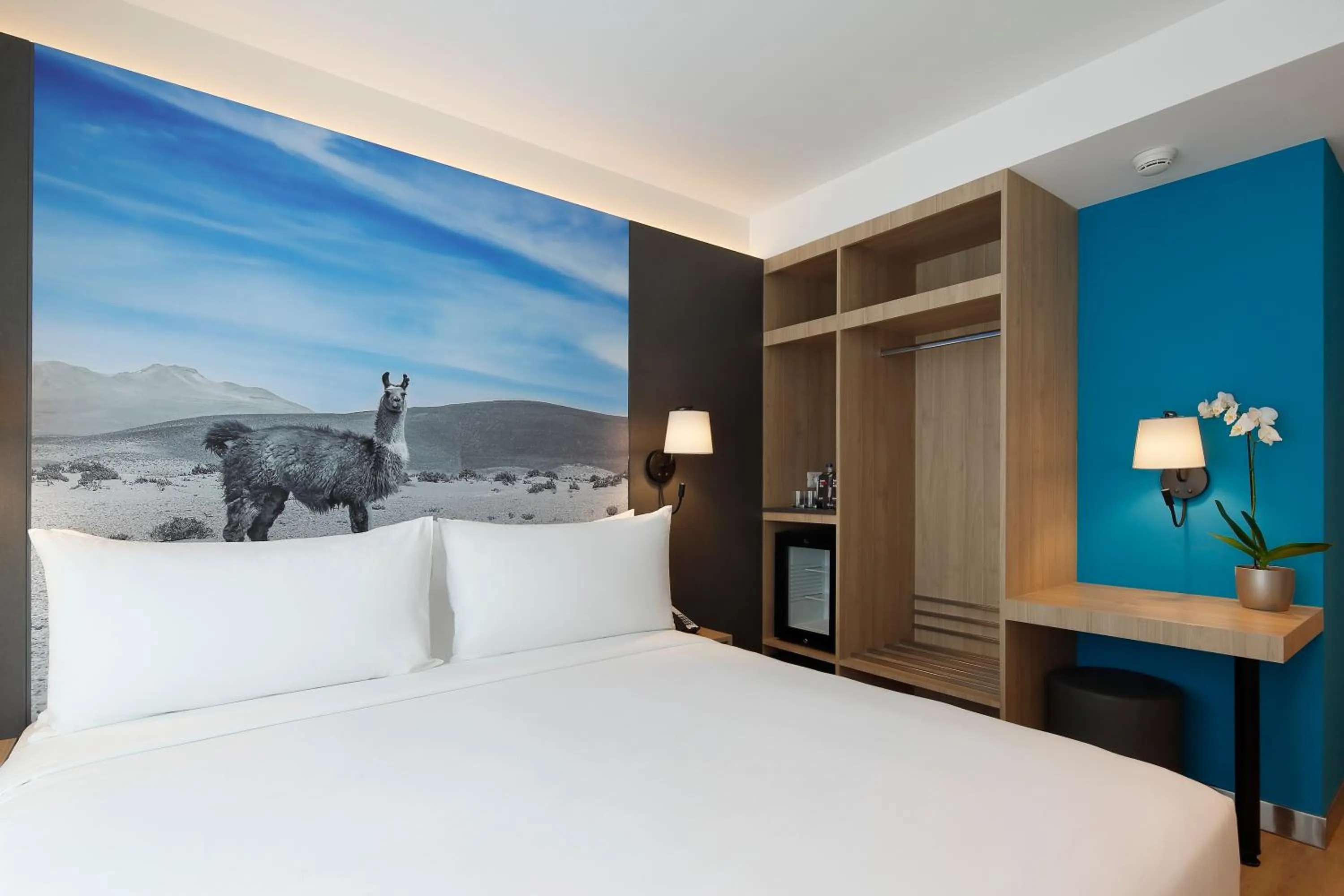 Superior Double Room in Ikonik Miraflores