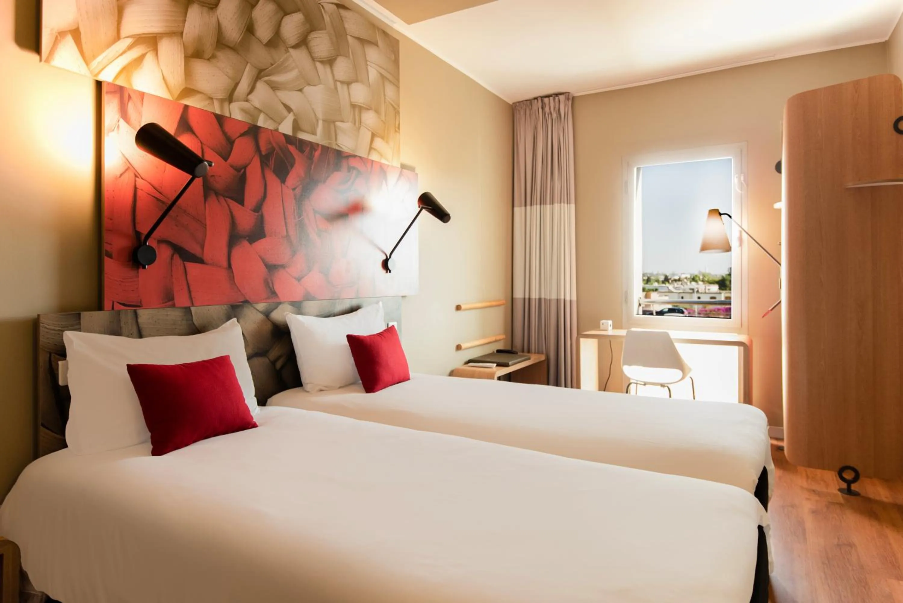 Standard Twin Room in Ibis Casablanca Sidi Maarouf