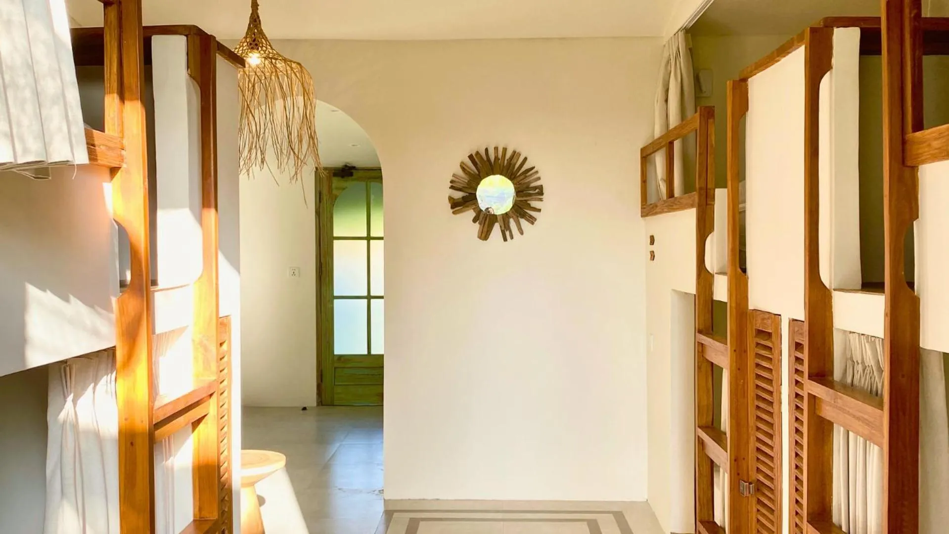 Bed in 6-Bed Female Dormitory Room in White Penny Hostel