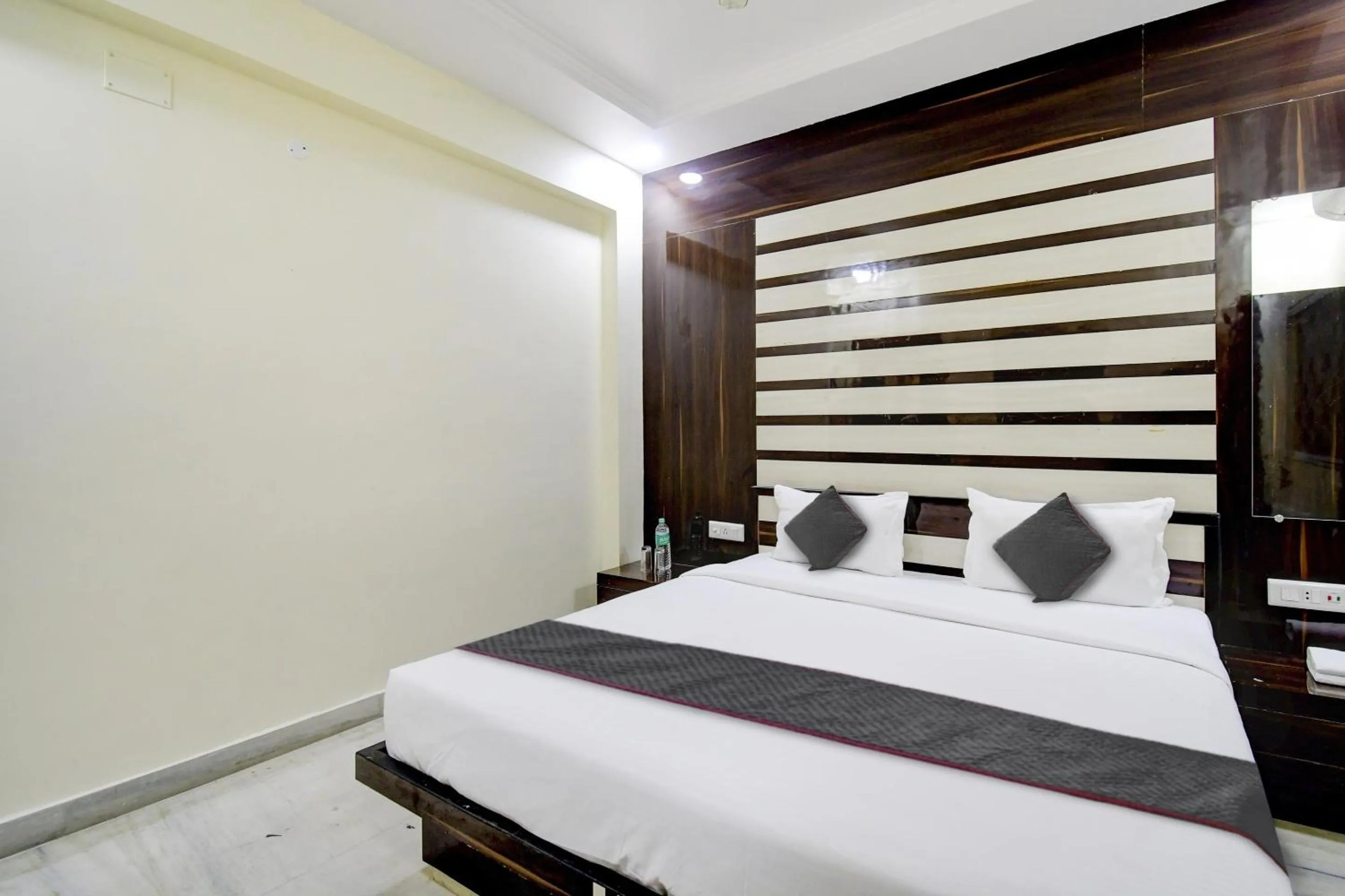 Standard Double Room - single occupancy in Townhouse TR Residence Newtown