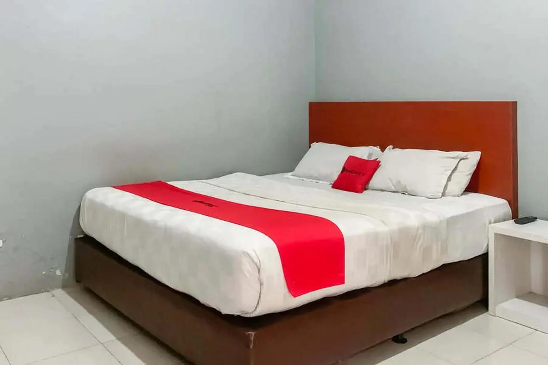 Double Room in RedDoorz at Jalan Sei Batang Hari Medan