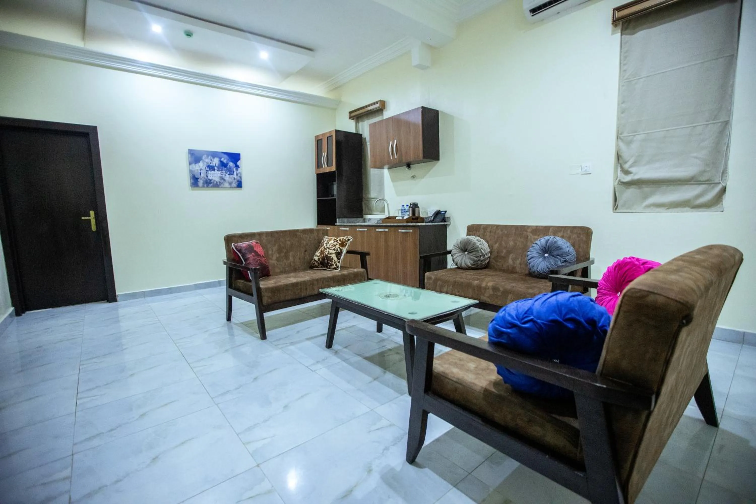 One-Bedroom Suite in Apartment 79 Hotel & Suite