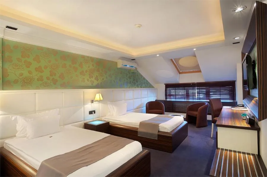 Standard Twin Room - single occupancy in Garni Hotel Crystal