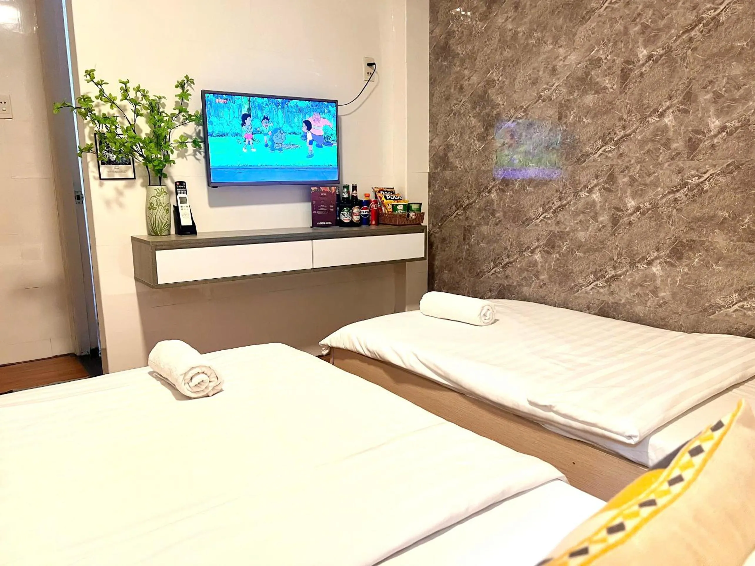 Economy Twin Room in Jasmine Hotel