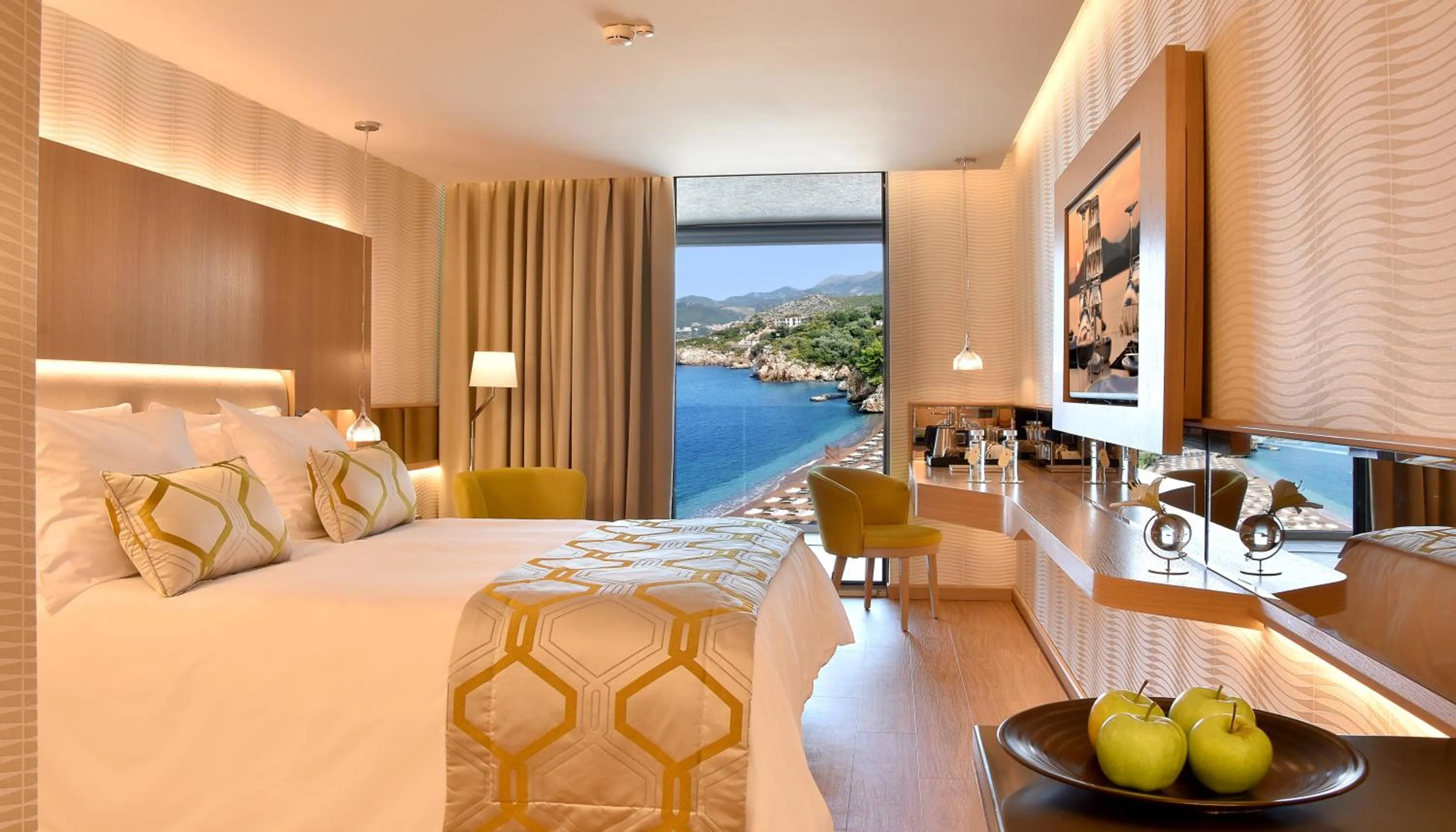 Double Room with Sea View in Maestral Resort & Casino