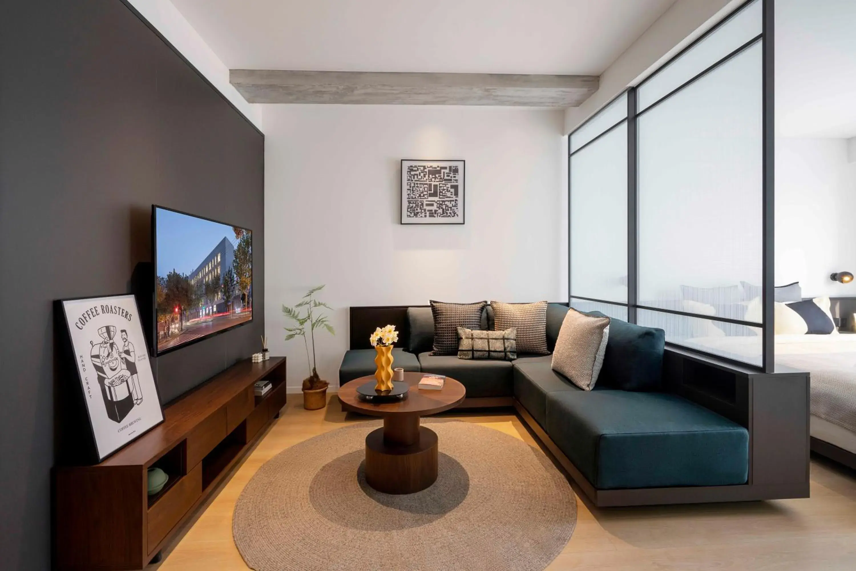 base-Beijing Wangfujing Serviced Apartment- in Hutong &Bike rental &Close to Forbidden City, Tian'anmen Square &Subway nearby &Free coffee &Washing machine,Kitchen &Restaurant discount &English speaking &High speed free WiFi base-Beijing Wangfujing Serviced Apartment- in Hutong &Bike rental &Close to Forbidden City, Tian'anmen Square &Subway nearby &Free coffee &Washing machine,Kitchen &Restaurant discount &English speaking &High speed free WiFi