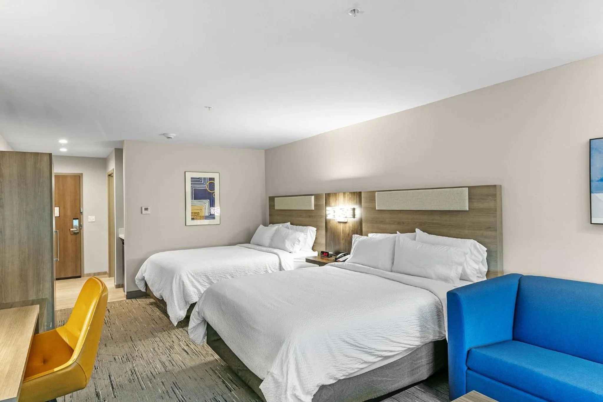 Queen Suite with Two Queen Beds and Single Sofa Bed - Communications Accessible in Holiday Inn Express and Suites - Nokomis - Sarasota South