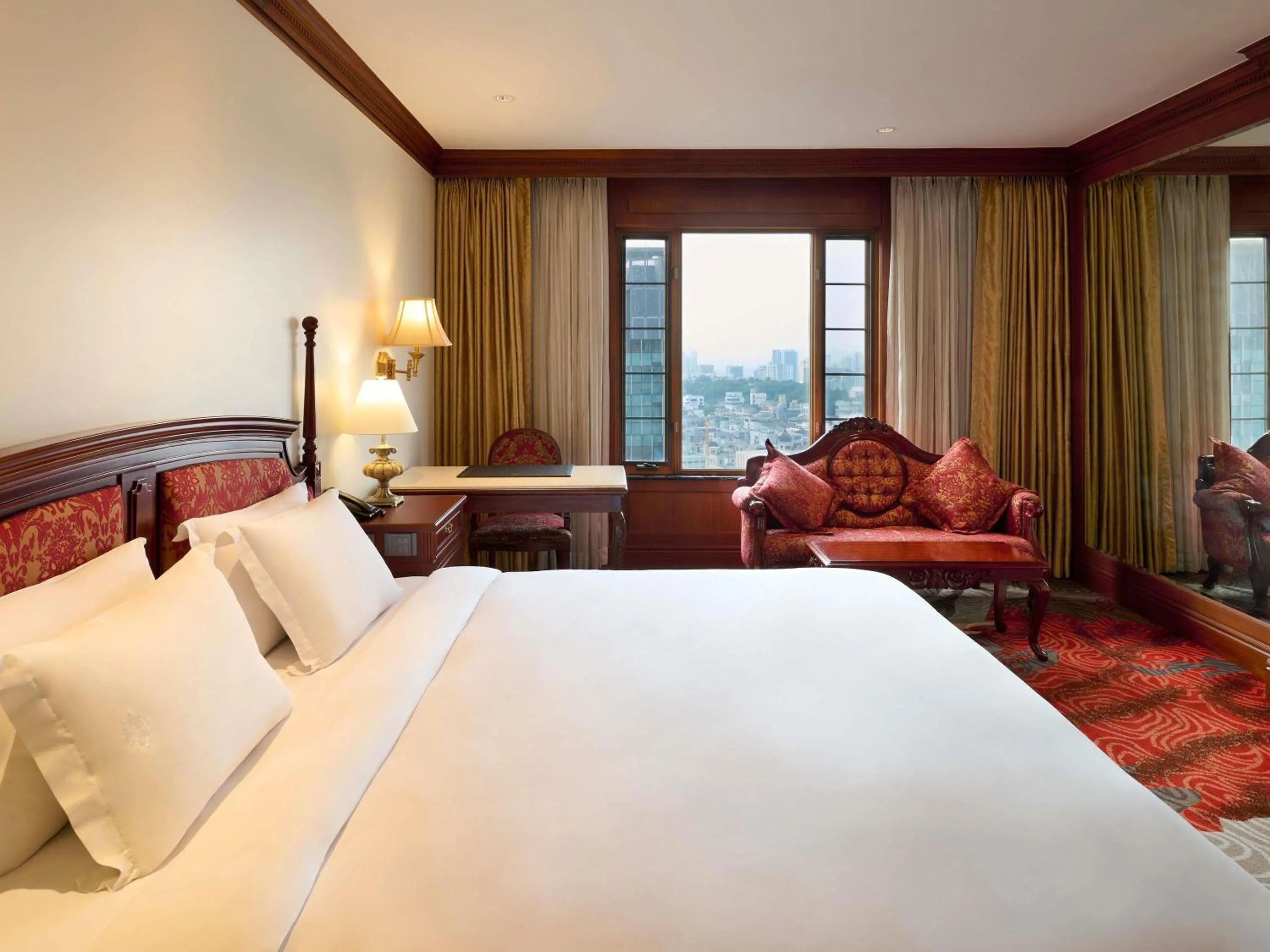 Executive - 1 king size bed (Club Lounge Access for 2) in Grand Mercure Imperial Palace Seoul Gangnam