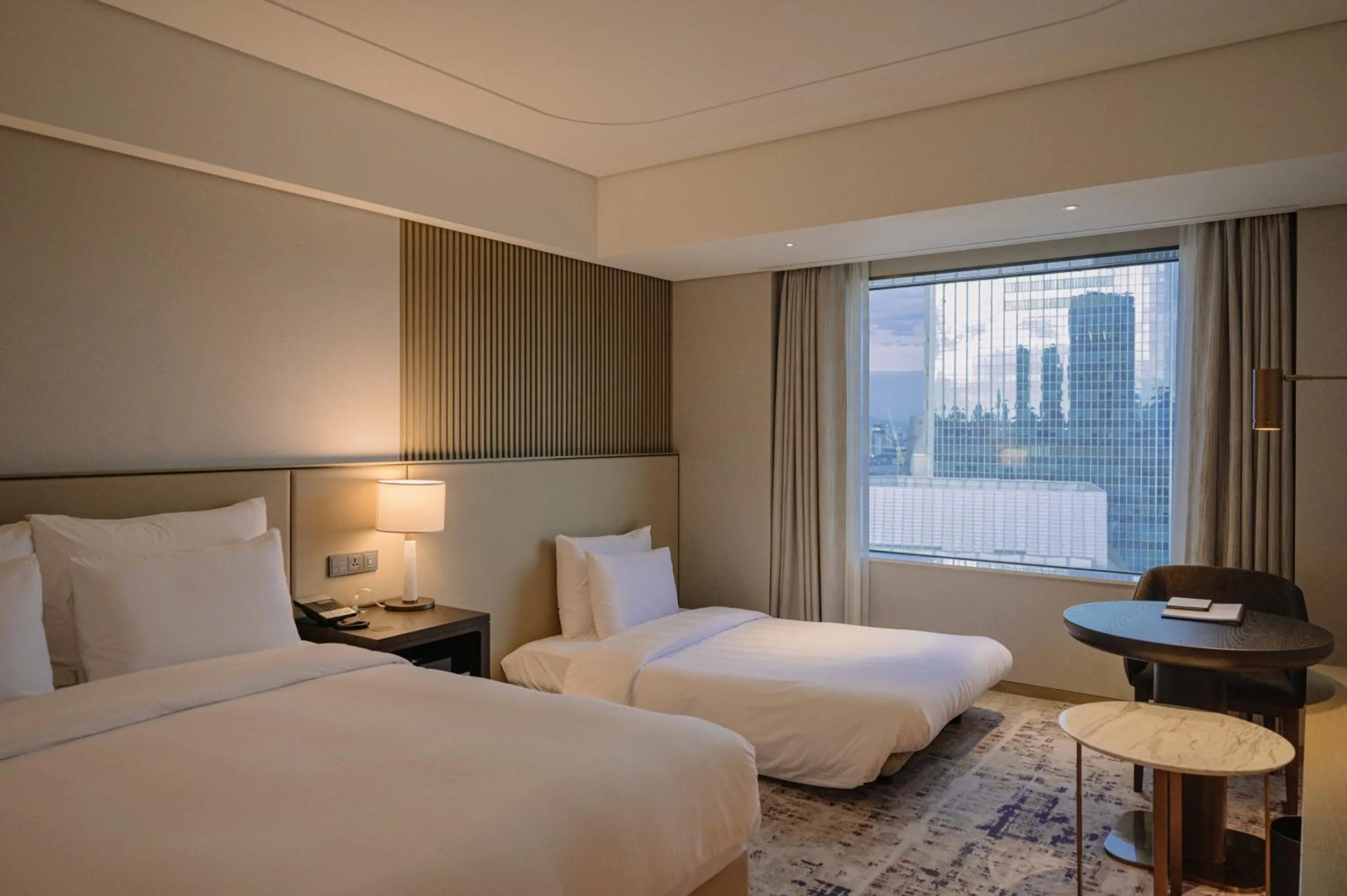Deluxe Double Room with Sofa Bed in Lotte Hotel World