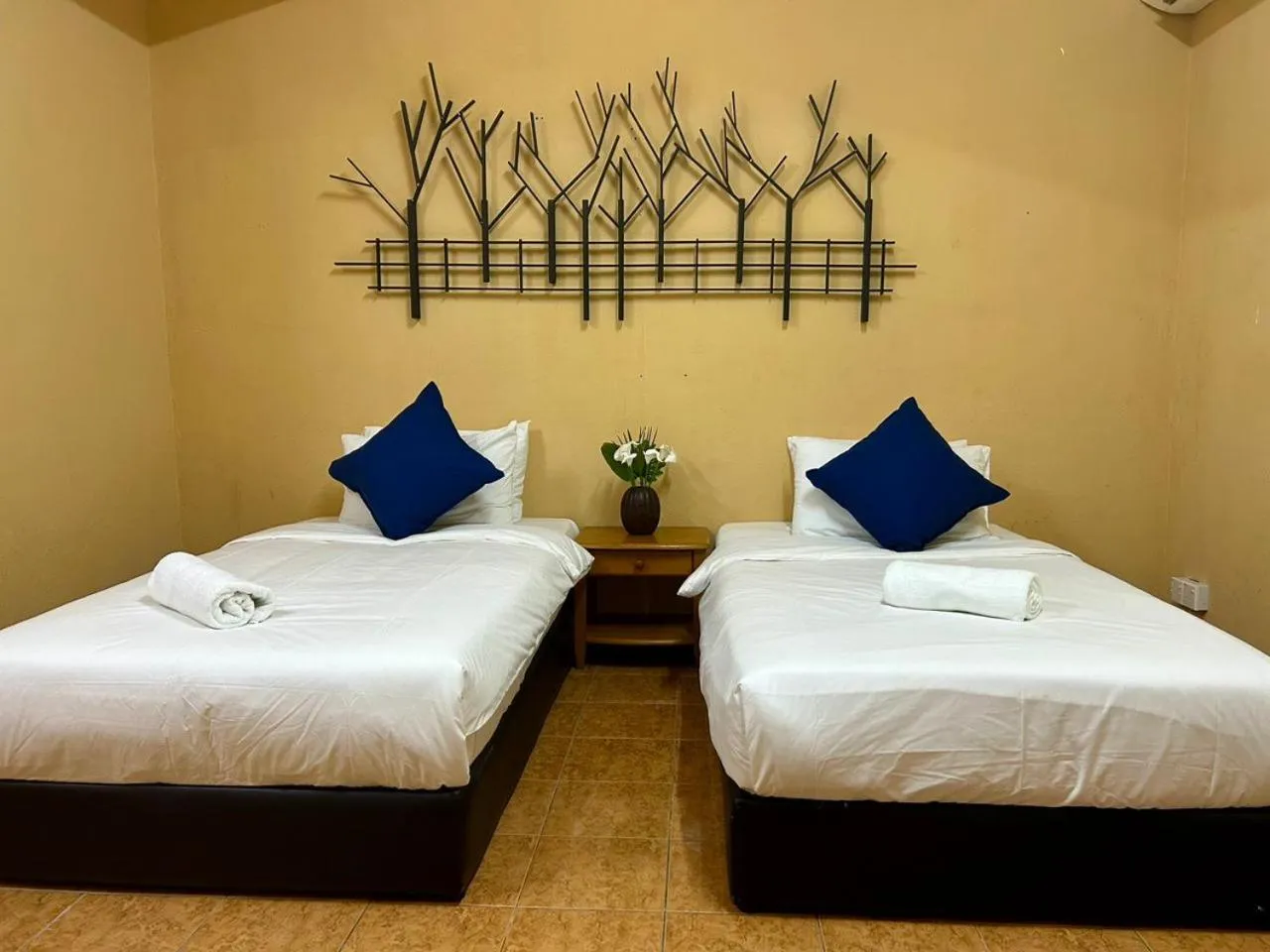 Standard Twin Room in Rhu Dormitory