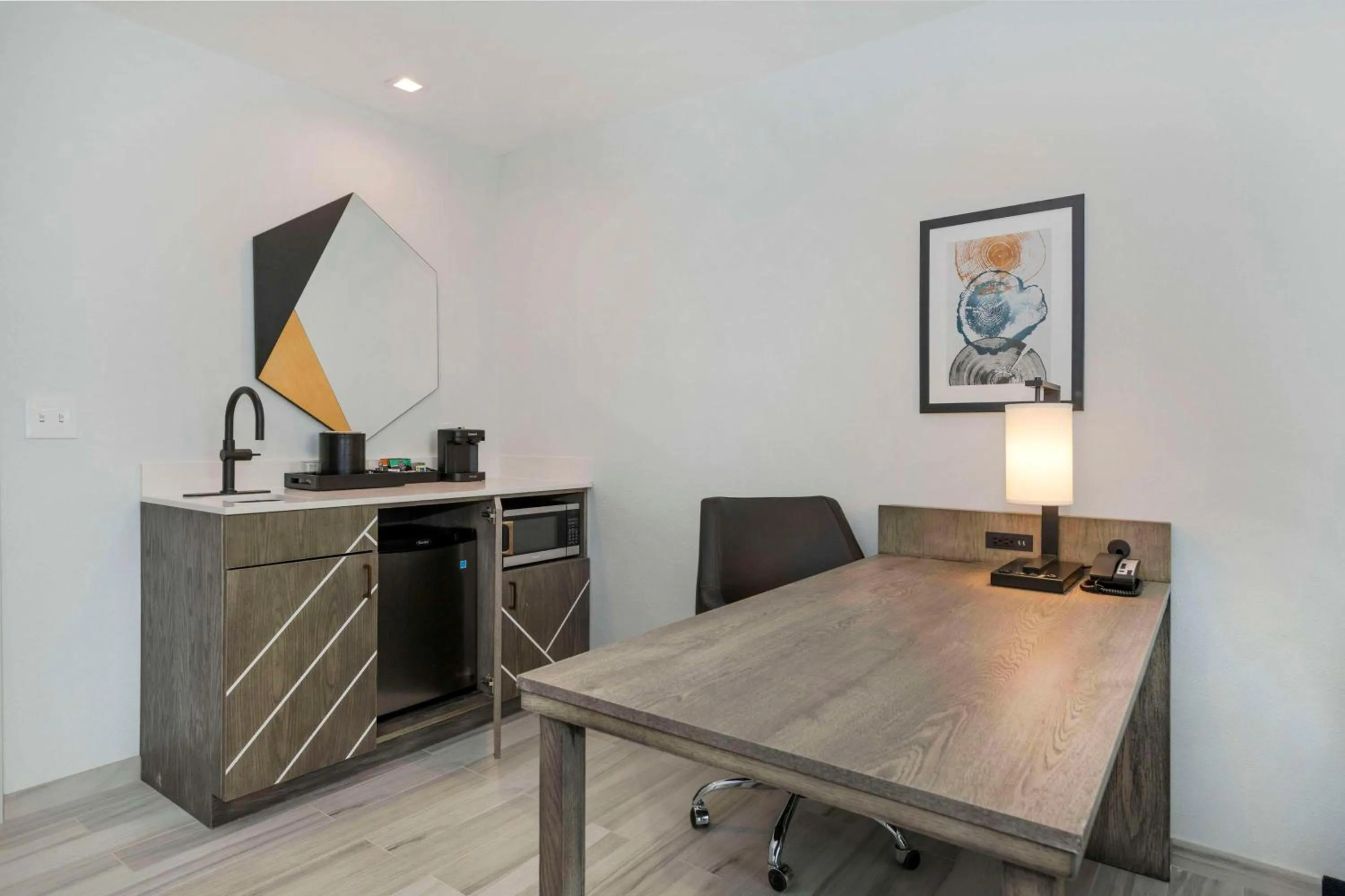 Two-Room King Suite in Embassy Suites By Hilton Asheville Downtown