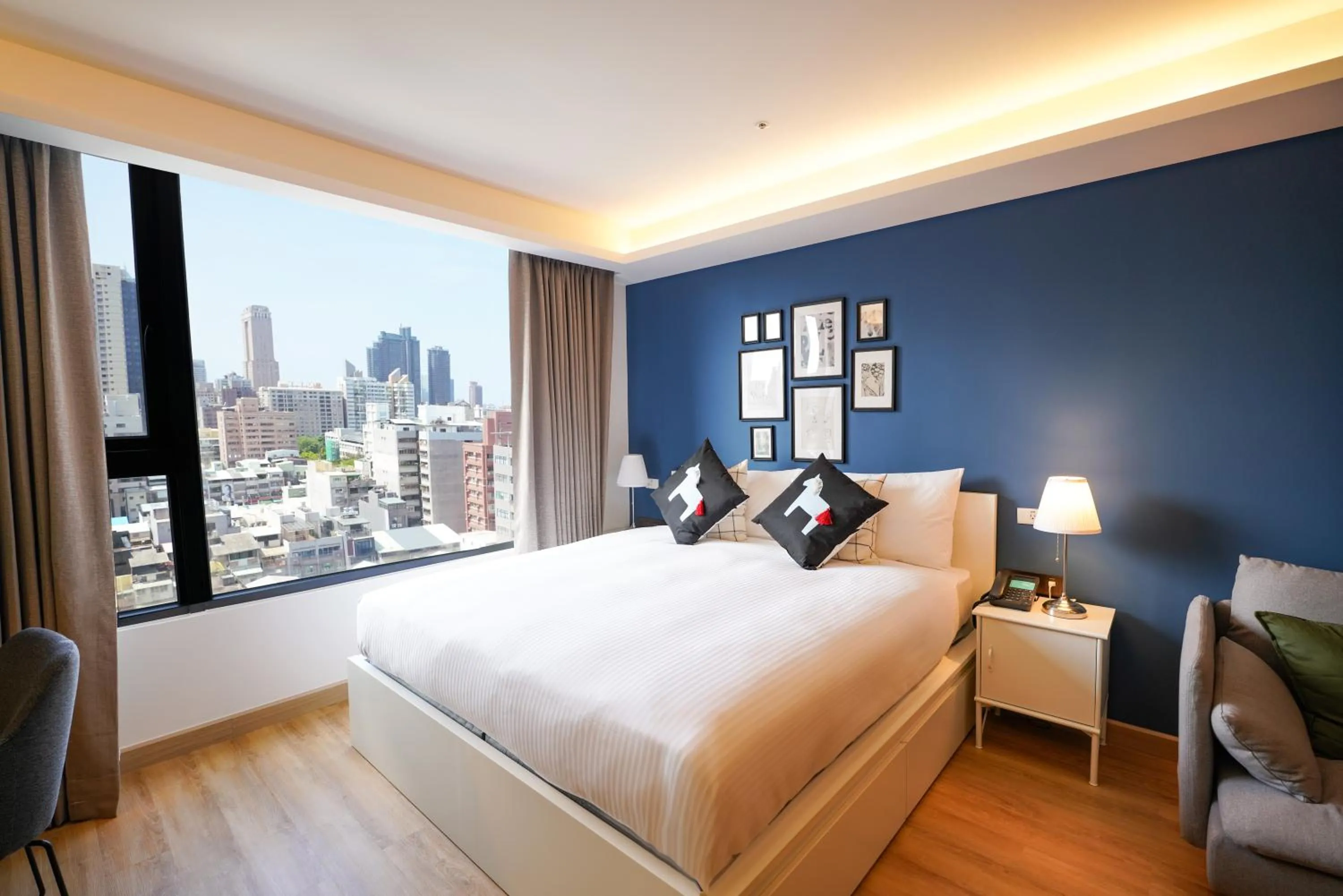 Theme Double Room A in Fullon Poshtel - Kaohsiung