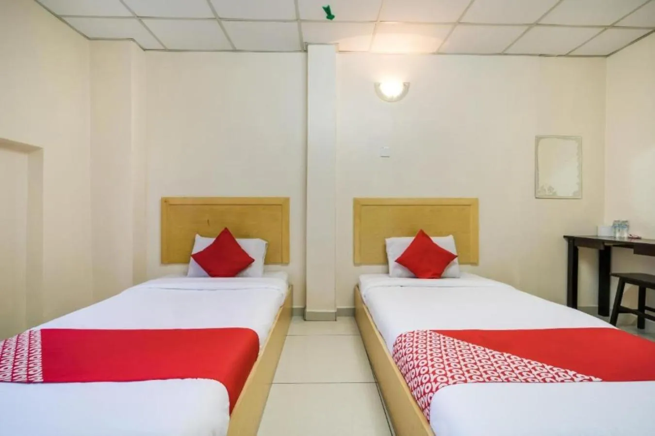 Deluxe Twin Room in Hotel River Inn