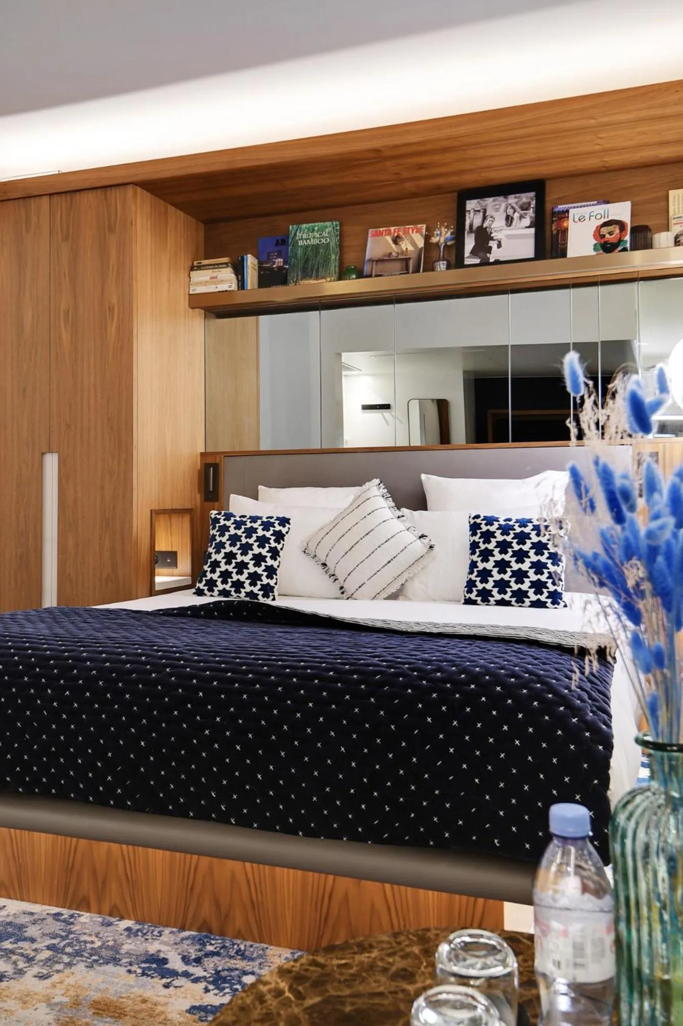 Deluxe King Room in CARD Hôtel