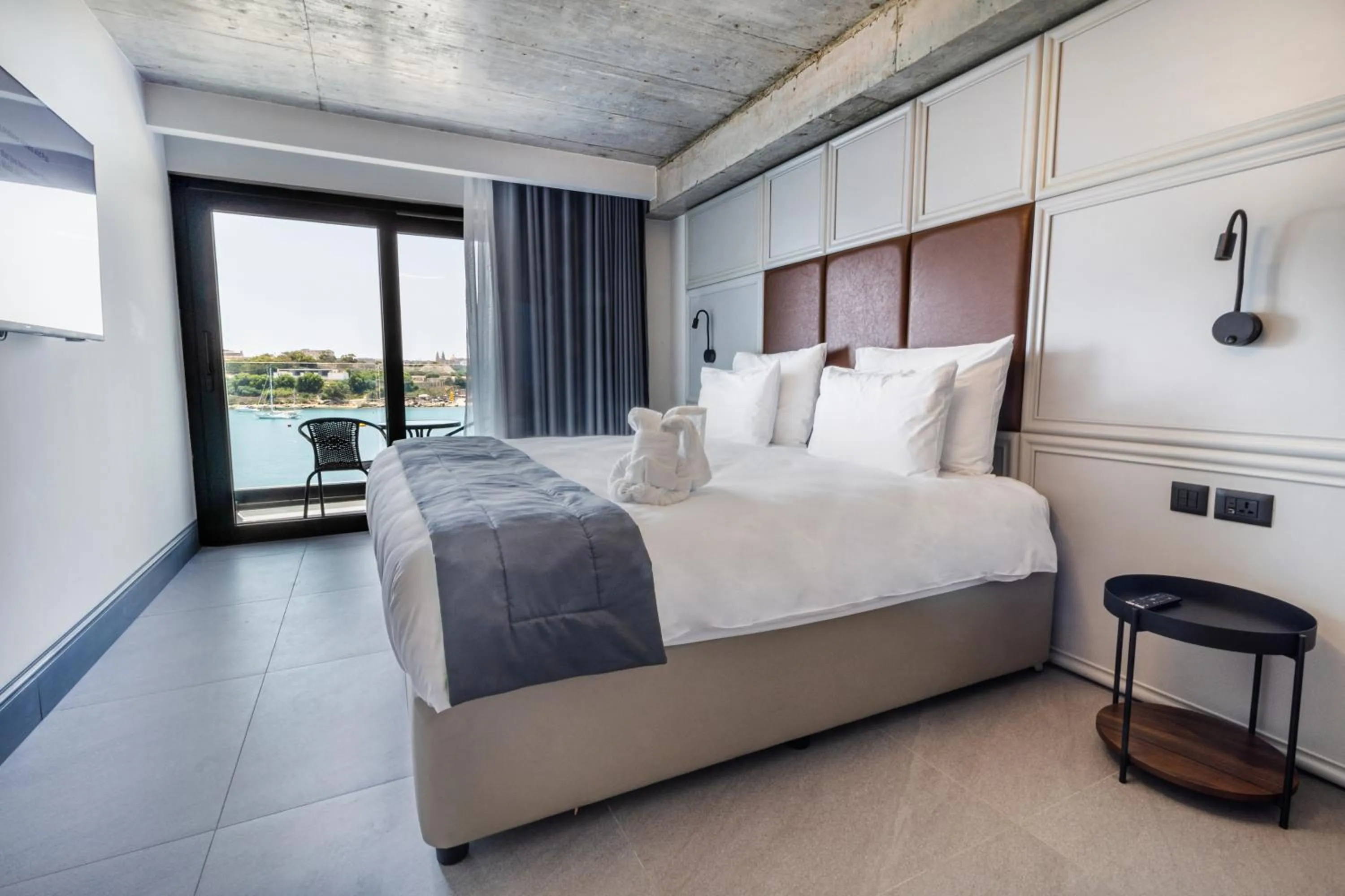 Deluxe Double Room with Balcony and Sea View - single occupancy in The Londoner Hotel Sliema