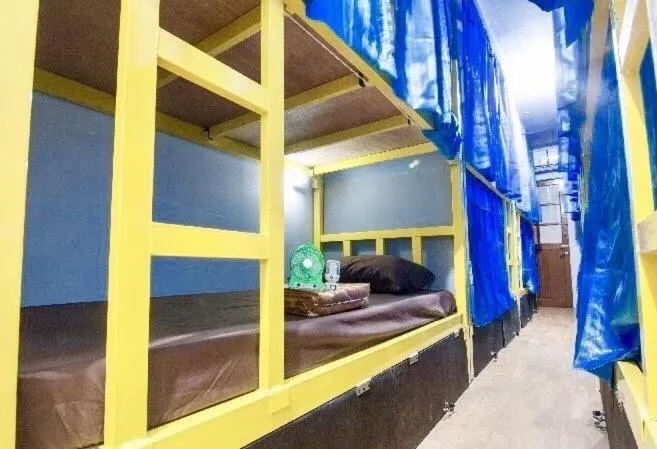 Quadruple Room in VR hostel สะพานควาย