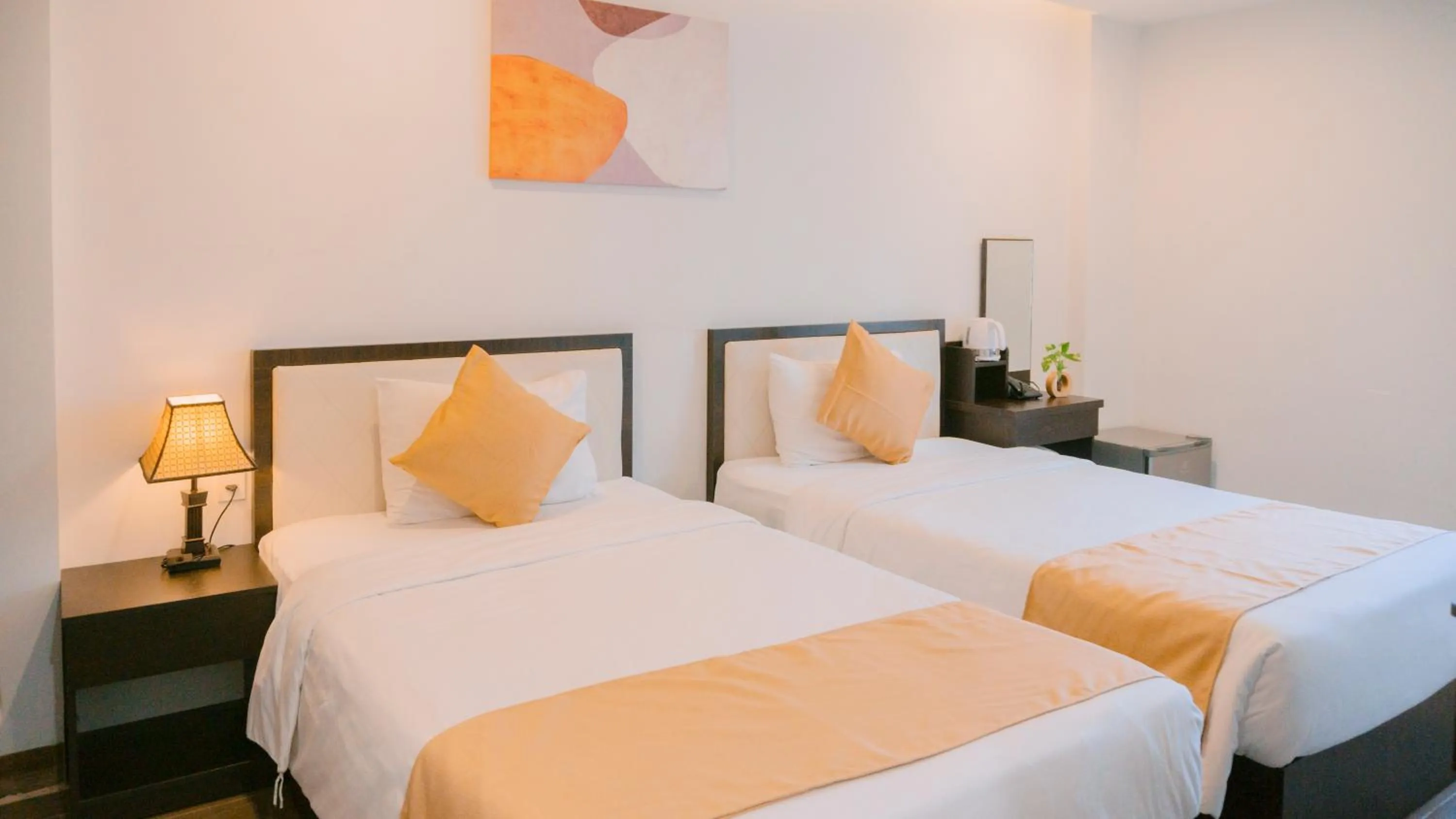 Superior Twin Room in Horizon Front Beach Hotel Danang