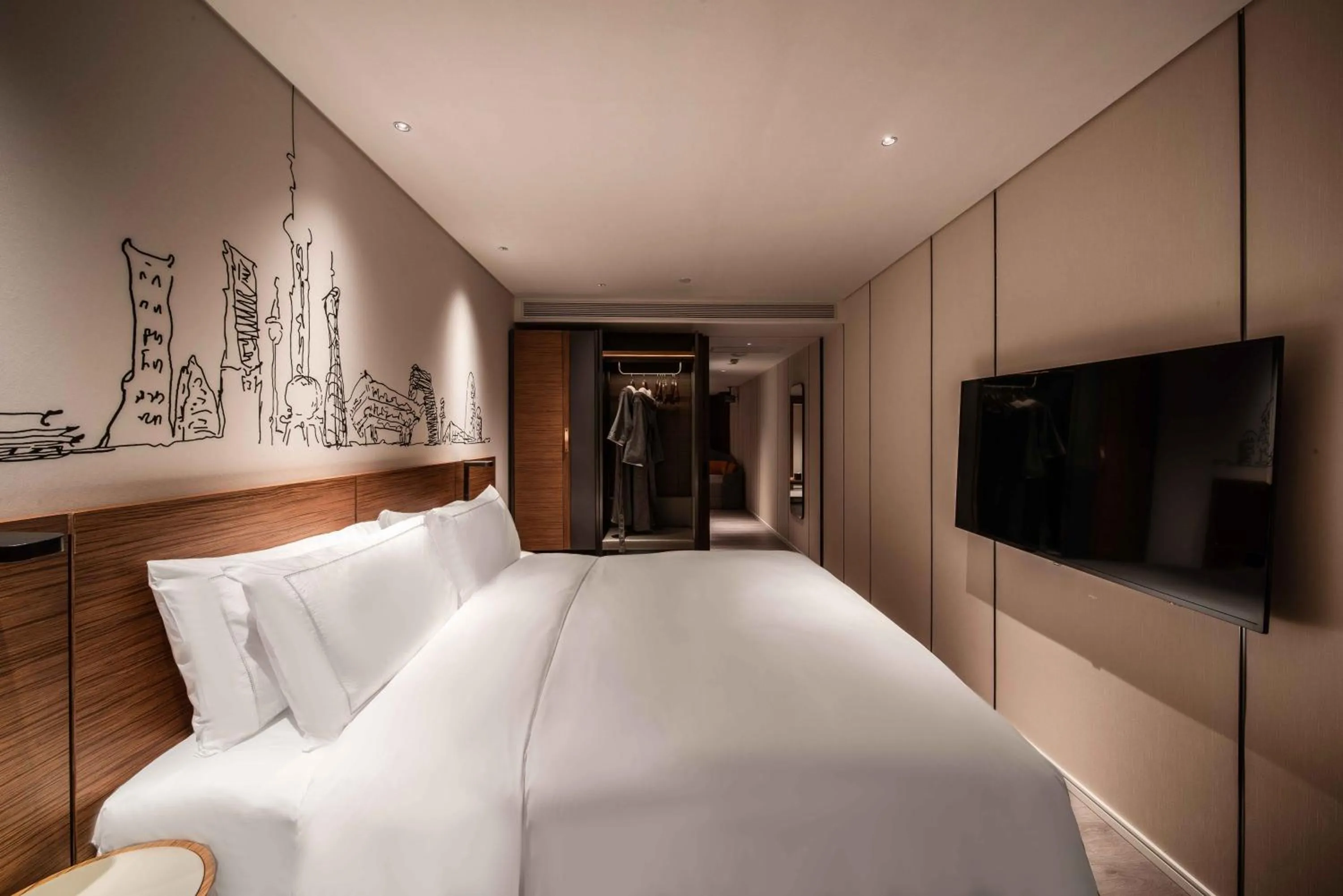 Audio-visual King Room in UrCove by Hyatt Shanghai Lujiazui Expo Center