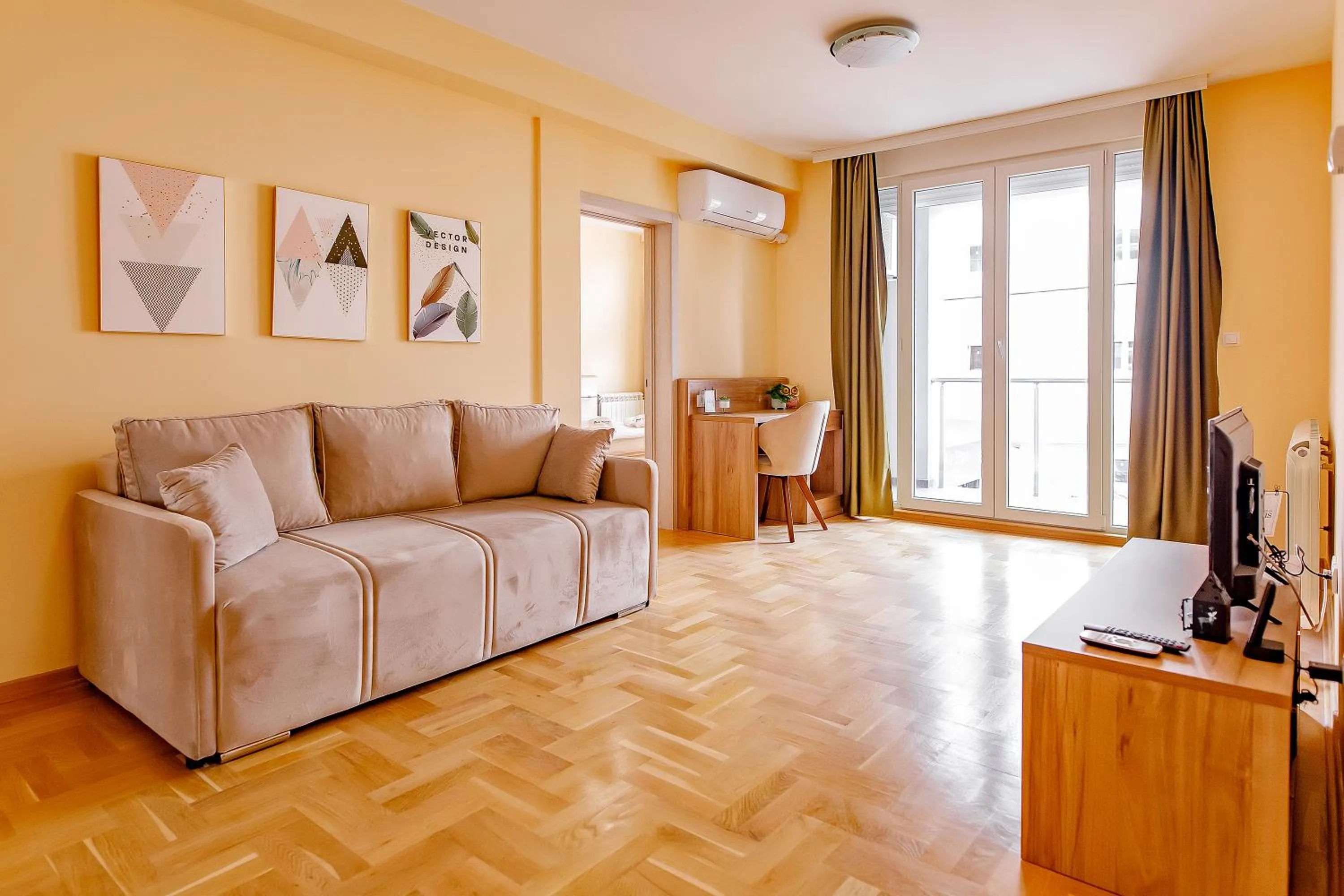 Deluxe Double Room with Balcony in Hotel AirStar