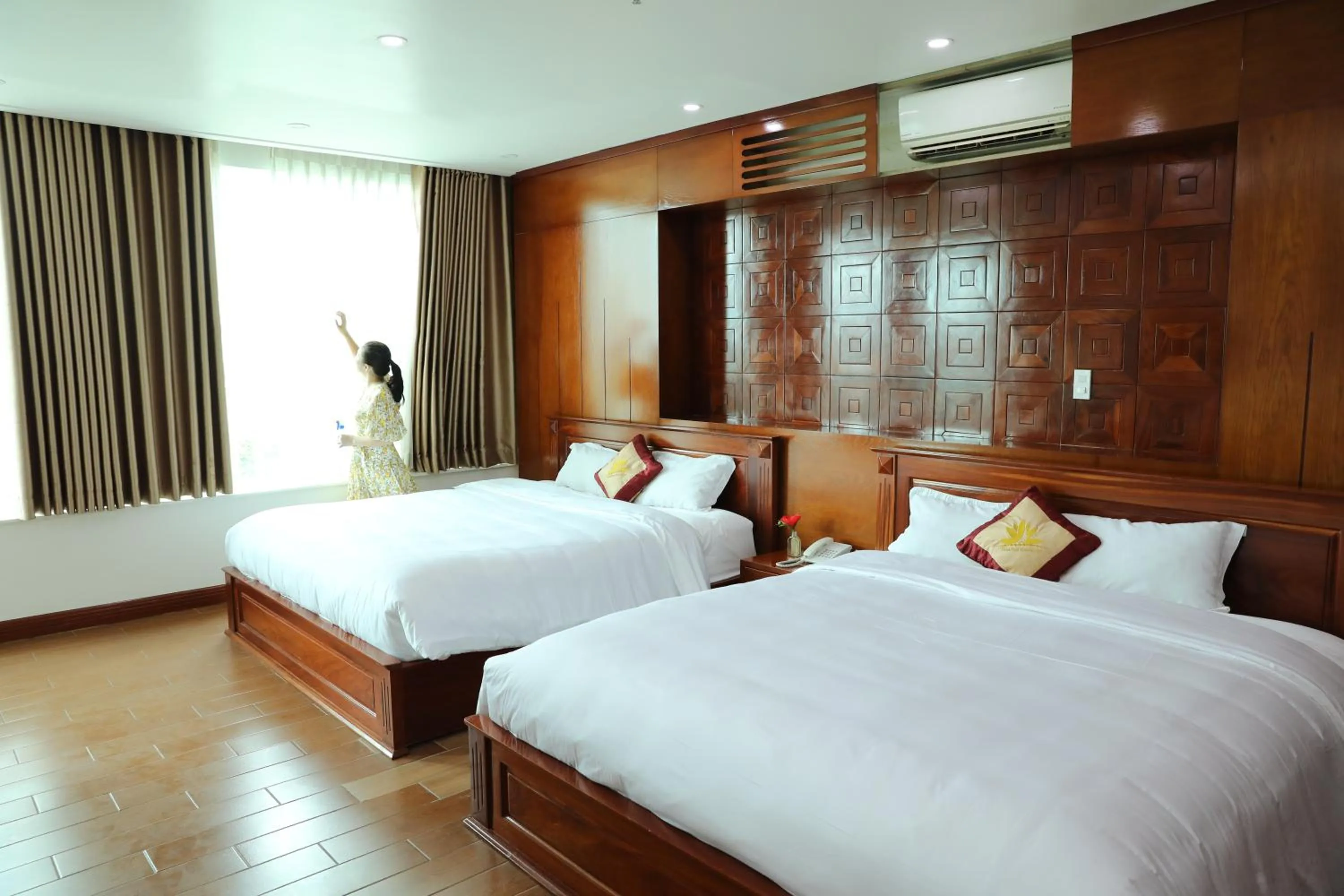 Deluxe Family Suite in Thành Vinh Hotel & Apartment