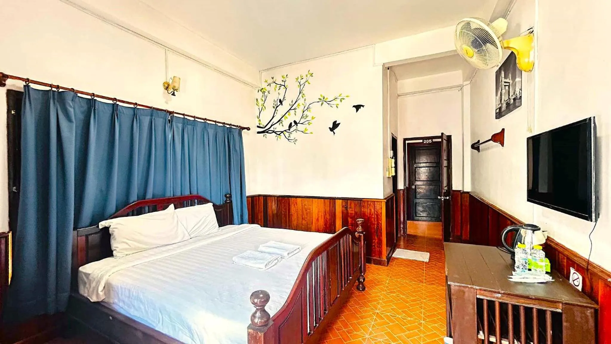 Domon Riverside Hotel