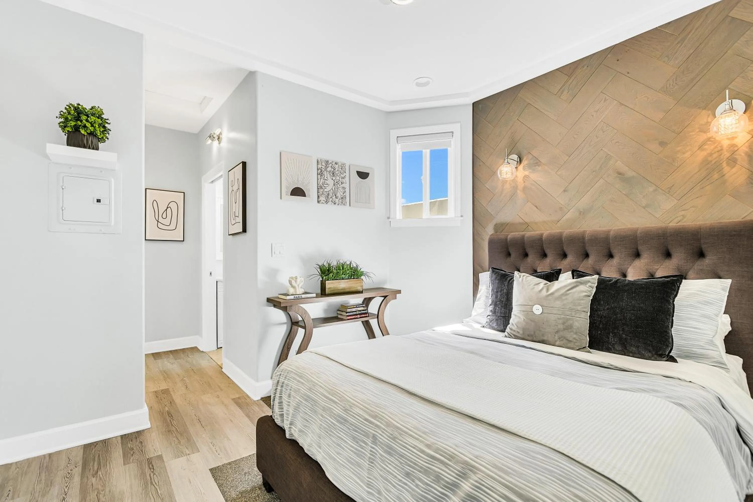 Deluxe Queen Suite in SW Beach Hotel