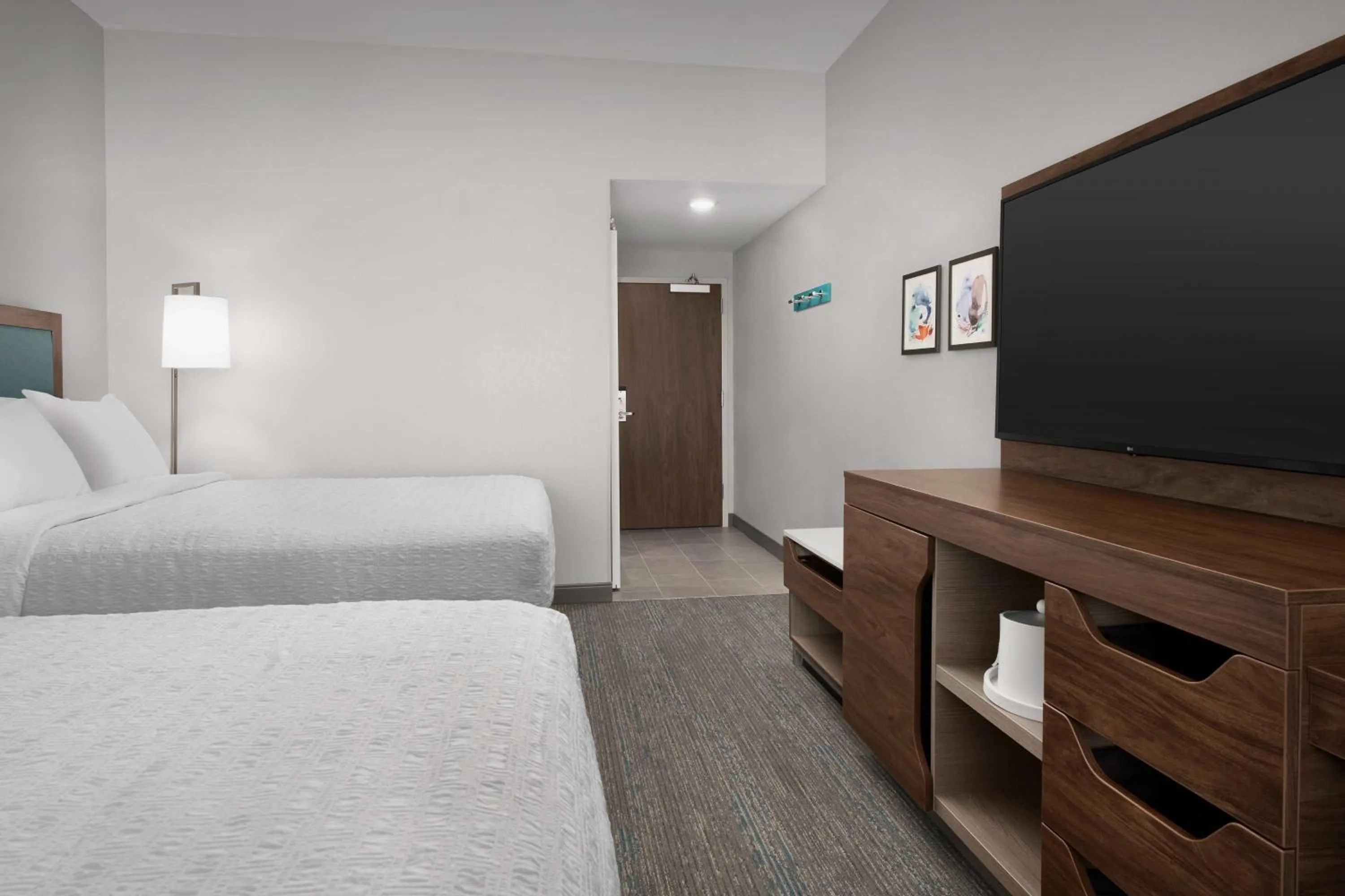 Queen Room with Two Queen Beds - Hearing Access in Hampton Inn Orlando Southeast Nona