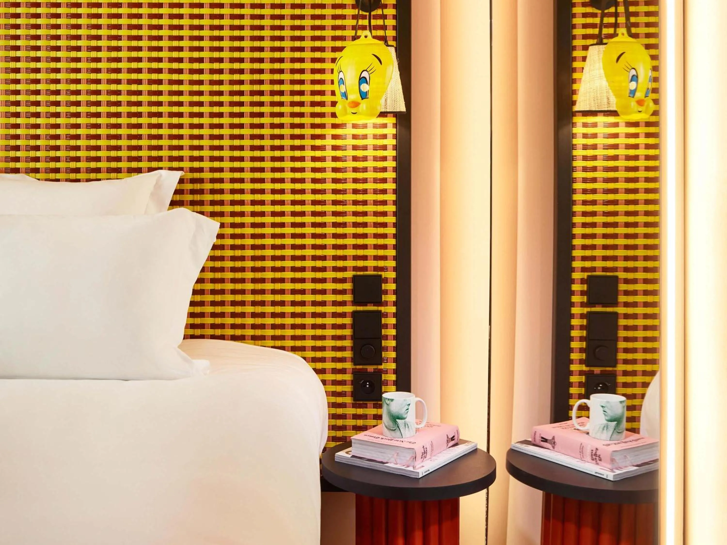 Medium Mama Twin Room in Mama Shelter Dijon